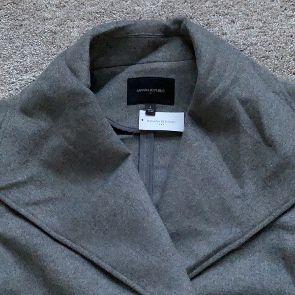 Banana Republic Coat - Picture 8 of 16